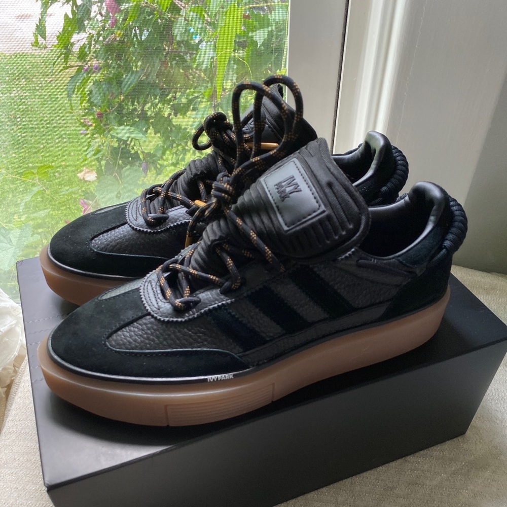NWB Women’s Adidas x Ivy Park Sneakers